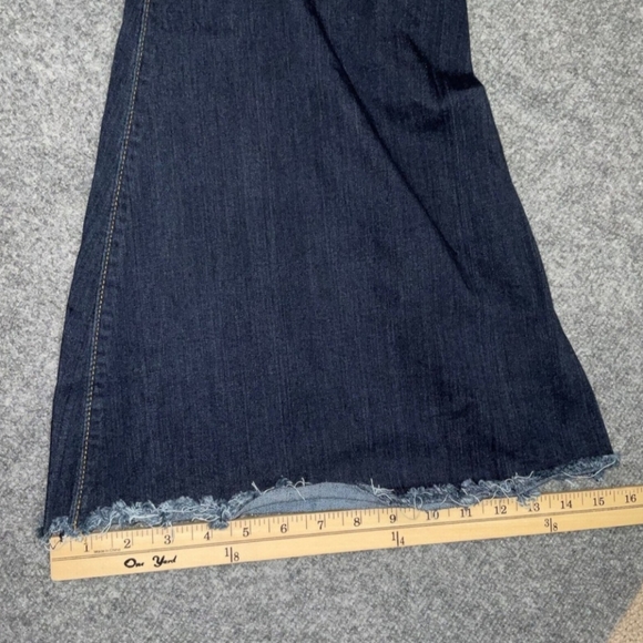 Judy Blue Jeans Womens Size 13/31 Blue Denim Flare Dark Wash Raw Hem - Picture 1 of 8